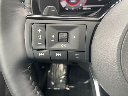 Used 2025 Nissan Pathfinder Platinum w/ Cargo Package AWD/4WD image 24