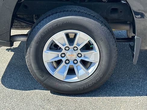 Certified 2025 Chevrolet Silverado 1500 LT image 17