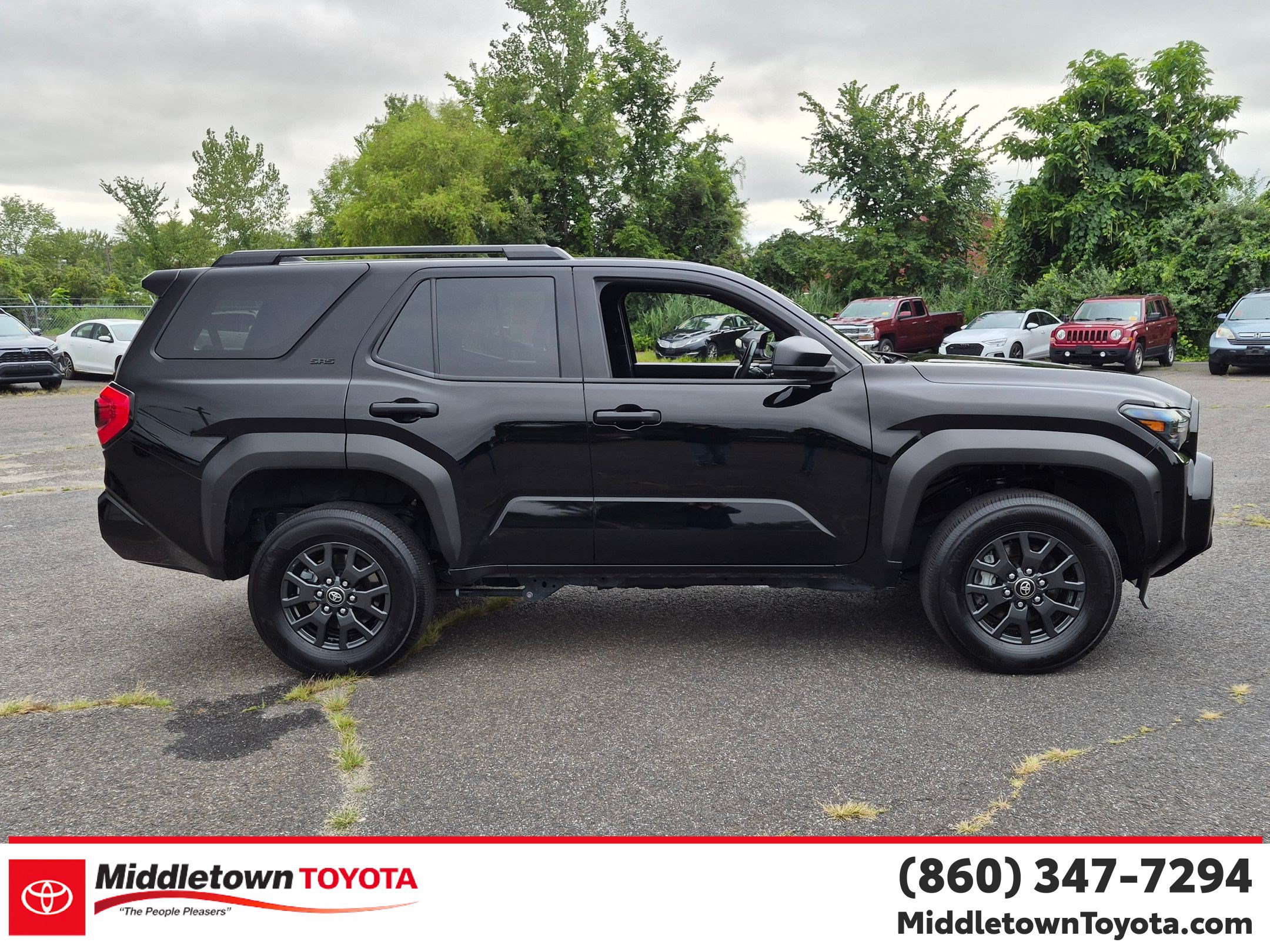 Certified 2025 Toyota 4Runner SR5 AWD/4WD image 2