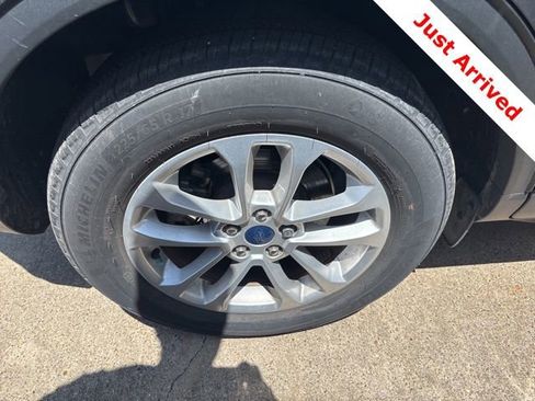 Used 2022 Ford Escape SE w/ Convenience Package FWD image 14