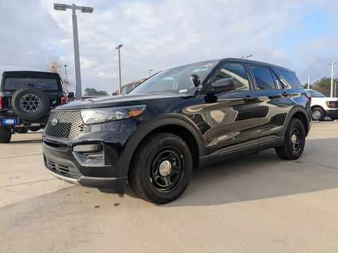 New 2025 Ford Explorer 4WD Police Interceptor image 6