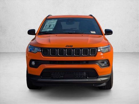 Used 2026 Jeep Compass Latitude image 6