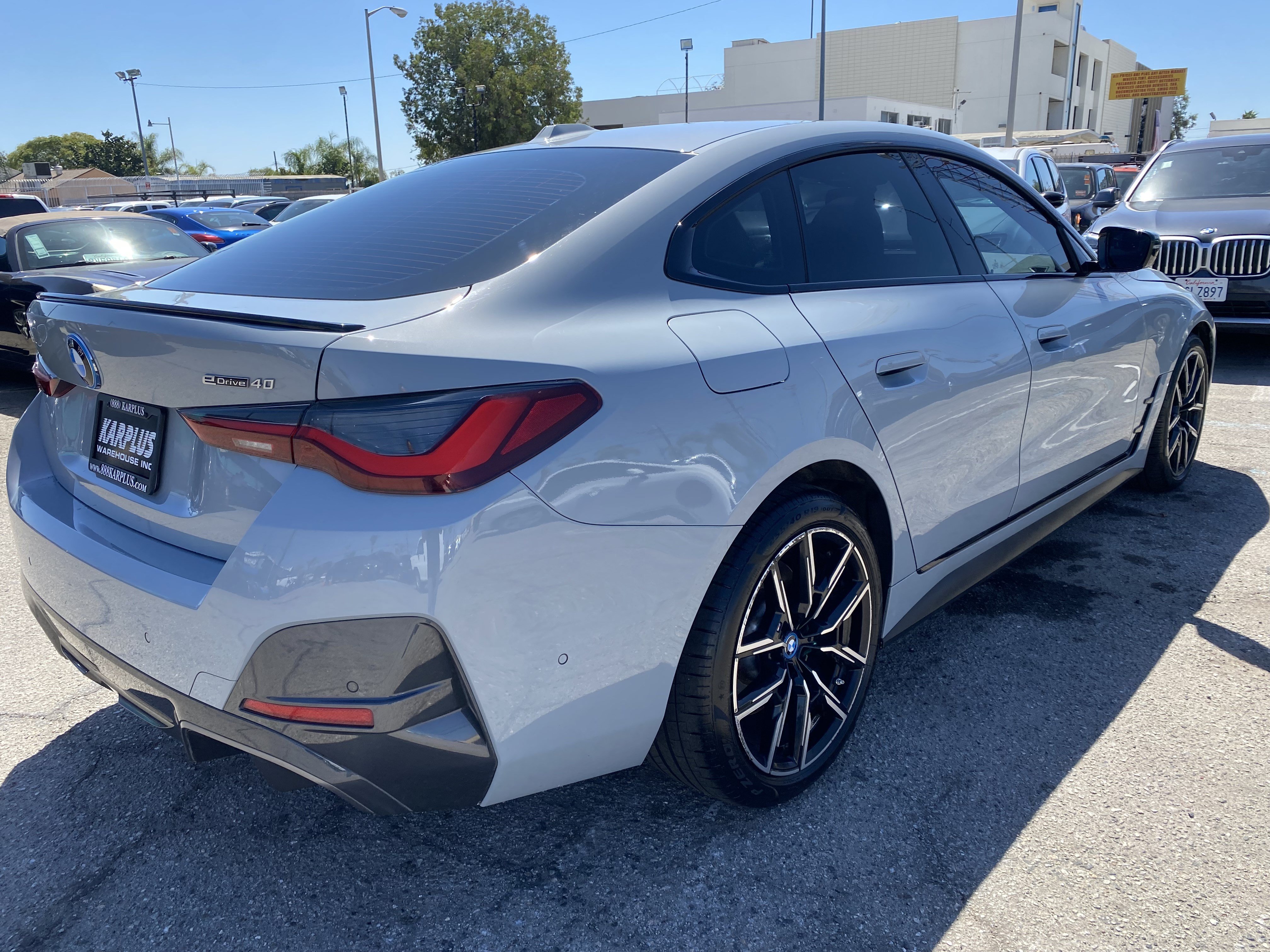 Used 2023 BMW i4 eDrive40 w/ M Sport Package RWD image 11
