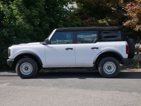 New 2025 Ford Bronco 4-Door image 16
