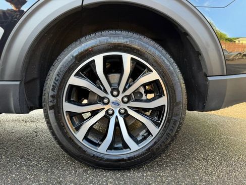 Used 2025 Ford Explorer ST-Line AWD/4WD image 35