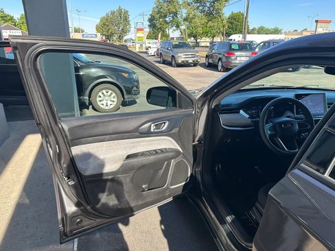 Used 2022 Jeep Compass Sport AWD/4WD image 6