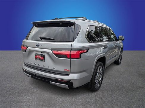 Used 2023 Toyota Sequoia Capstone image 5