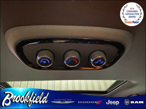 Used 2025 Dodge Durango GT image 33