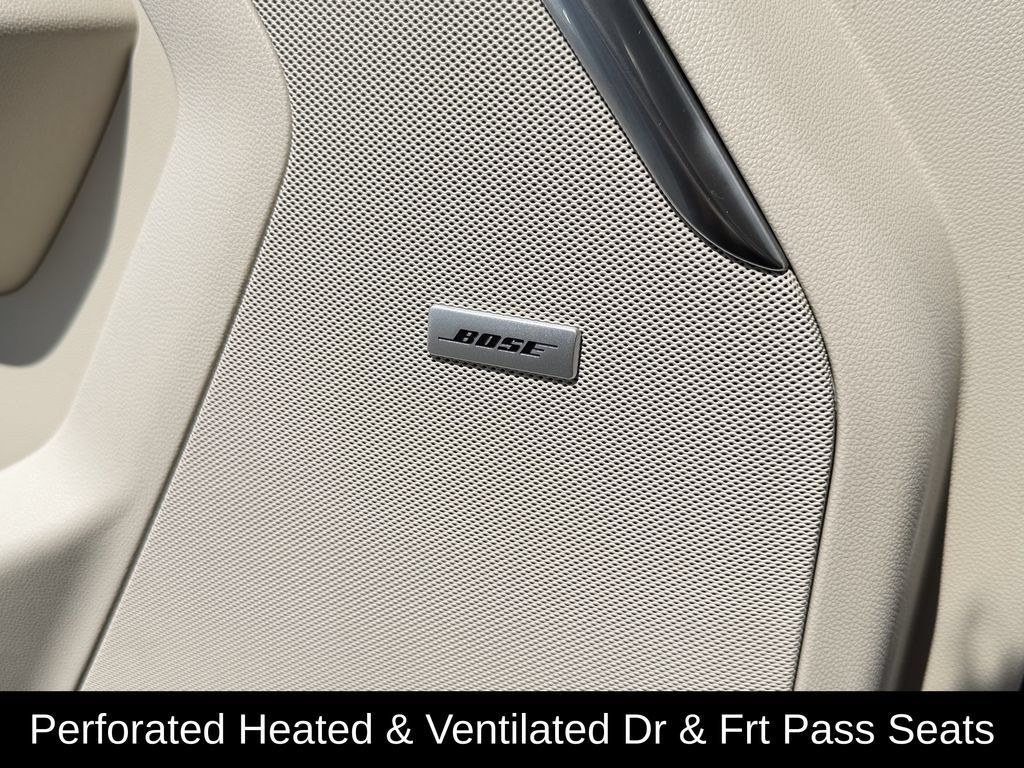 Used 2024 GMC Yukon XL Denali RWD image 32