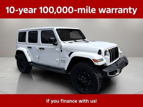 Used 2021 Jeep Wrangler Unlimited Sahara w/ Cold Weather Group AWD/4WD image 15