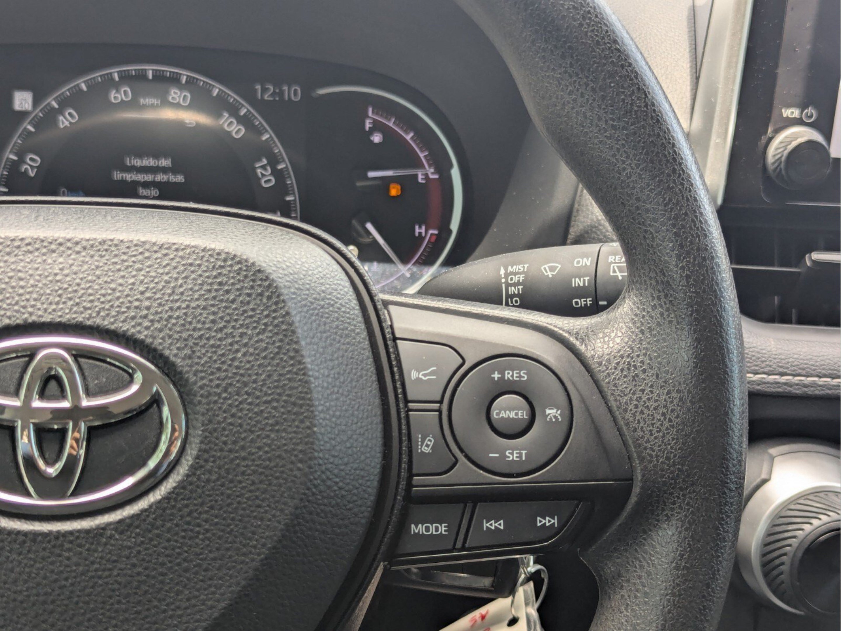 Used 2023 Toyota RAV4 LE FWD image 18