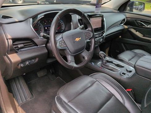 Used 2021 Chevrolet Traverse High Country AWD/4WD image 12