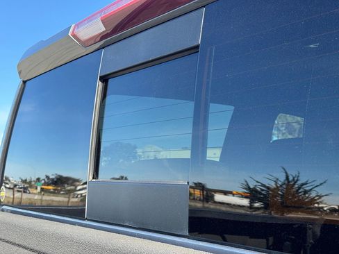 Used 2021 GMC Sierra 1500 SLE w/ Preferred Package image 20