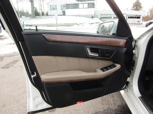 Used 2012 Mercedes-Benz E 350 E350 4MATIC Sedan w/ Premium 1 Pkg image 12