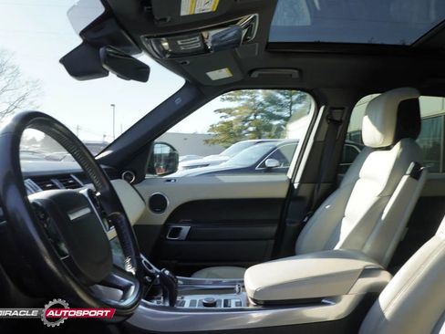 Used 2020 Land Rover Range Rover Sport HSE image 20