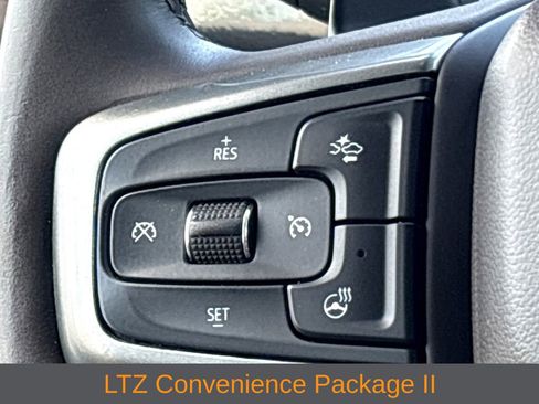 Used 2022 Chevrolet Silverado 1500 LTZ w/ LTZ Premium Package AWD/4WD image 15