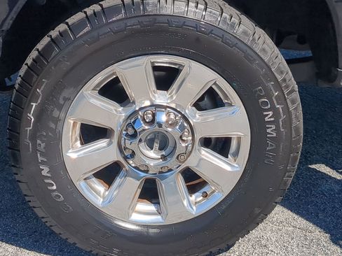 Used 2021 Ford F250 Platinum w/ FX4 Off-Road Package image 10