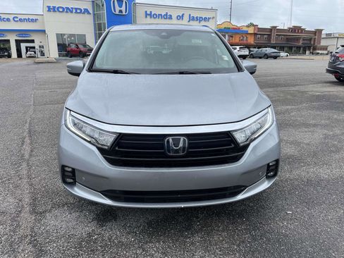 Used 2021 Honda Odyssey Touring image 2
