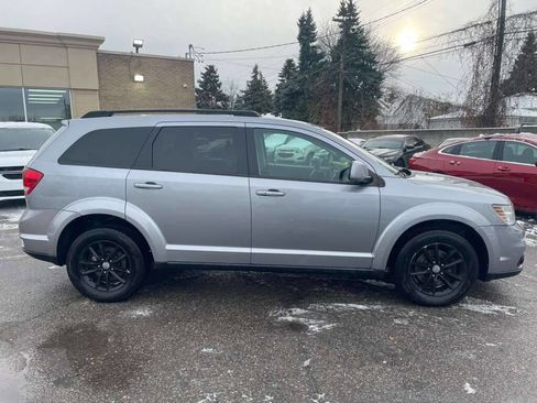 Used 2016 Dodge Journey SXT w/ Comfort/Convenience Group image 5