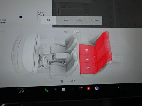 Used 2023 Tesla Model Y Long Range image 33