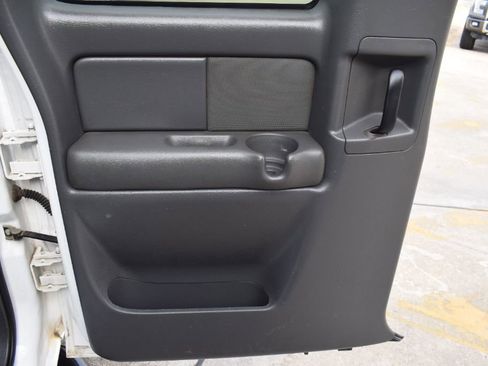 Used 2004 Chevrolet Silverado 2500 LS w/ Heavy-Duty Power Package image 10