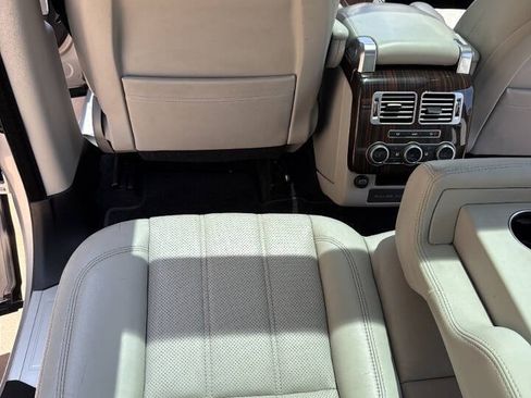 Used 2017 Land Rover Range Rover HSE AWD/4WD image 19