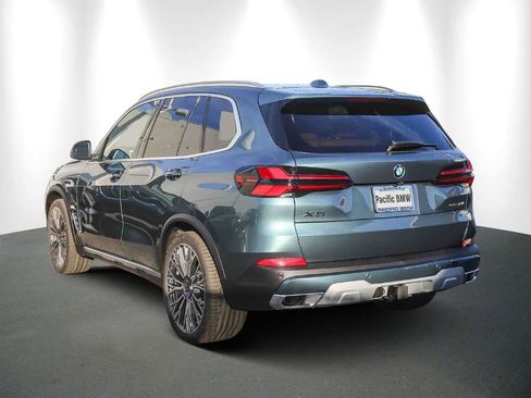 New 2026 BMW X5 xDrive40i w/ Executive Package image 4