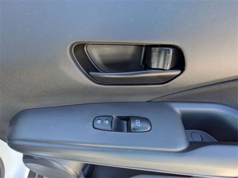 New 2025 Nissan Kicks Play S image 26