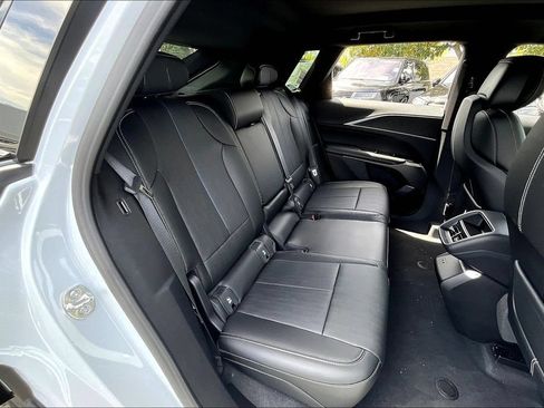 New 2026 Cadillac Lyriq Luxury w/ LPO, Floor Liner Package RWD image 29