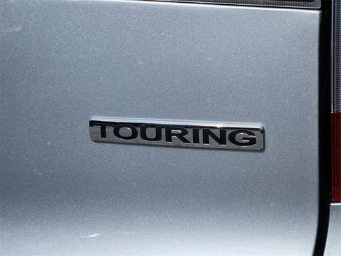 Used 2019 Honda Pilot Touring image 11