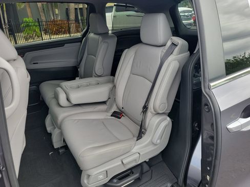 Used 2024 Honda Odyssey Touring image 18