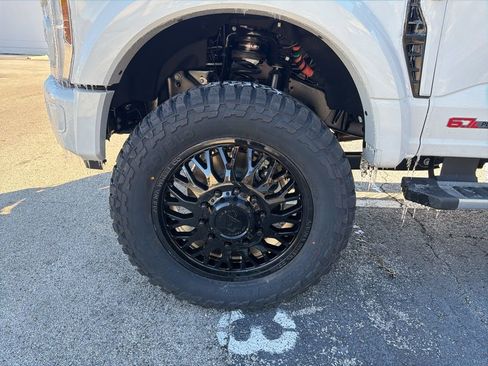 Used 2026 Ford F450 Lariat image 4