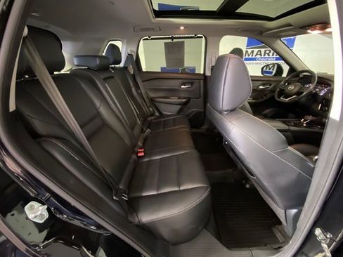 Used 2023 Nissan Rogue SL w/ SL Premium Package image 33