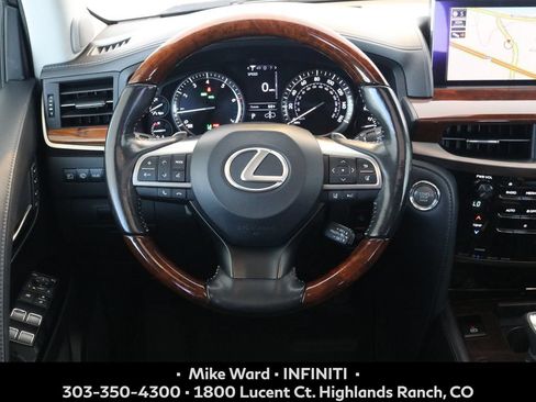 Used 2017 Lexus LX 570 4WD w/ Luxury Package image 9
