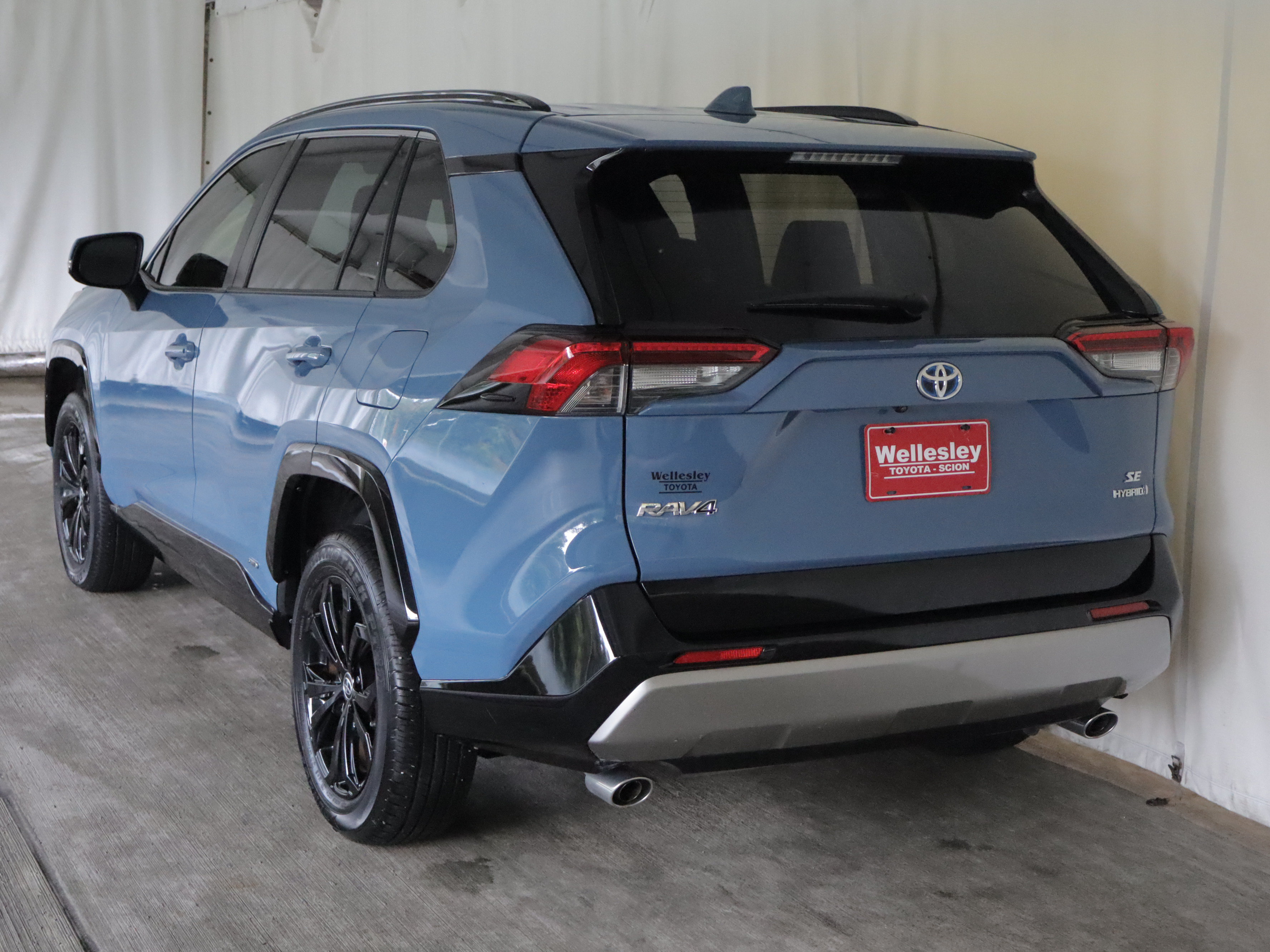 Used 2023 Toyota RAV4 SE AWD/4WD image 24
