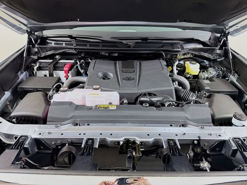 New 2026 Toyota Tundra SR5 AWD/4WD image 26