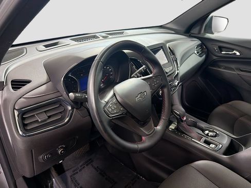 Used 2023 Chevrolet Equinox RS FWD image 11