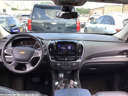 Used 2021 Chevrolet Traverse Premier w/ Redline Edition FWD image 9
