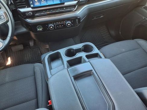 Used 2024 Chevrolet Silverado 1500 LT image 10