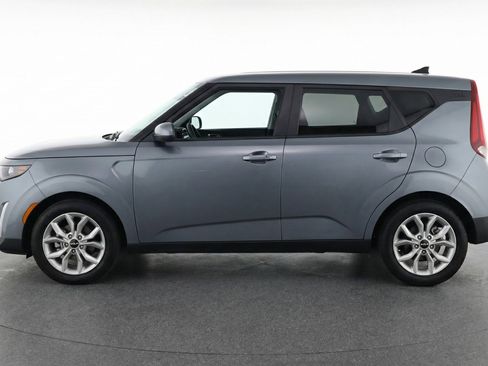 Used 2025 Kia Soul LX w/ LX Technology Package image 5