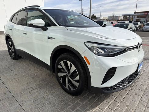 Certified 2023 Volkswagen ID.4 Pro image 9