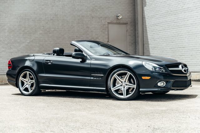 Used 2011 Mercedes-Benz SL 550 image 39