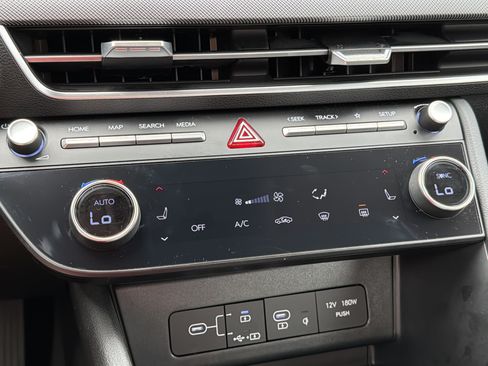 Used 2024 Hyundai Sonata SEL w/ Convenience Package FWD image 7