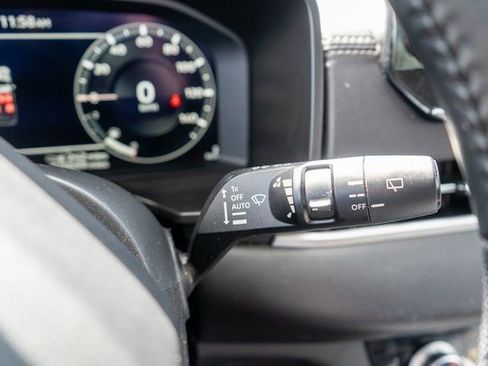 Used 2023 Mitsubishi Outlander SEL AWD/4WD image 28