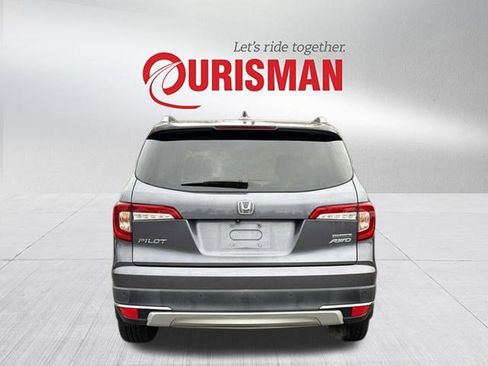 Used 2019 Honda Pilot Touring image 3