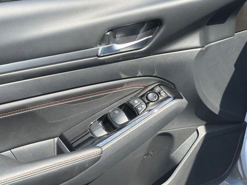 Used 2023 Nissan Altima 2.0 SR image 28