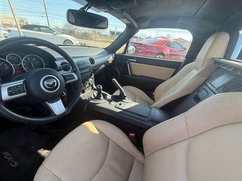Used 2011 MAZDA MX-5 Miata Grand Touring image 13