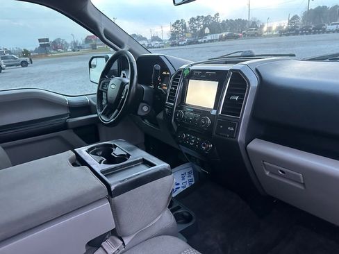 Used 2015 Ford F150 XLT w/ Equipment Group 302A Luxury image 3