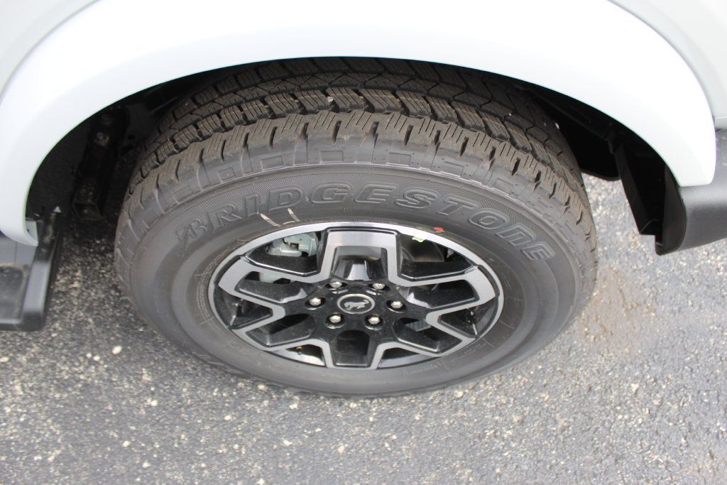 New 2026 Ford Bronco Outer Banks AWD/4WD image 10