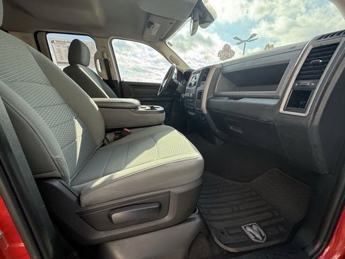 Used 2018 RAM 1500 Express image 24